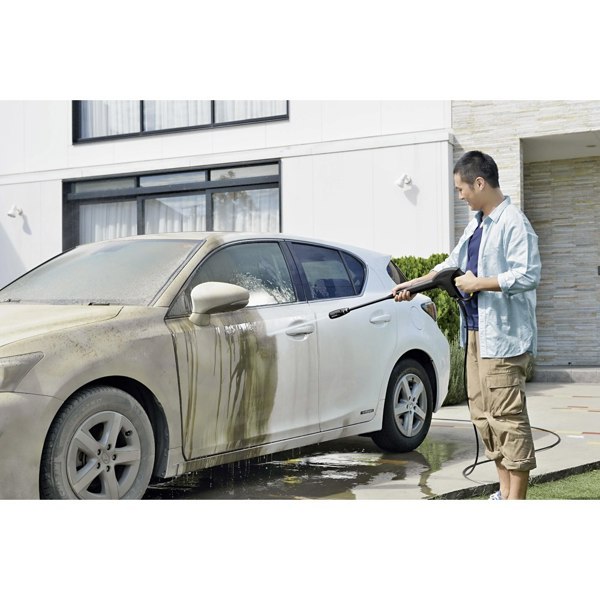 Karcher Classic K2 Compact Car Pressure Washer Bundle