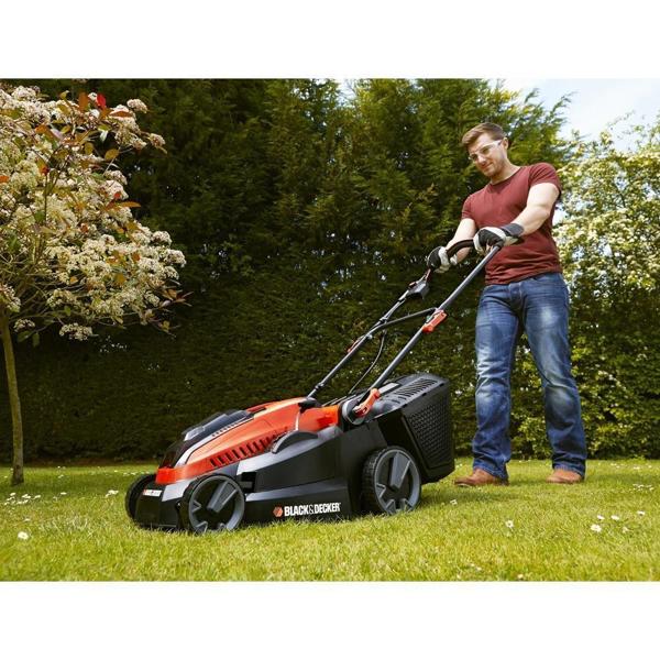 Black & Decker CLM3820L2 36v Li-Ion 38cm Cordless Lawnmower with 2 Batteries