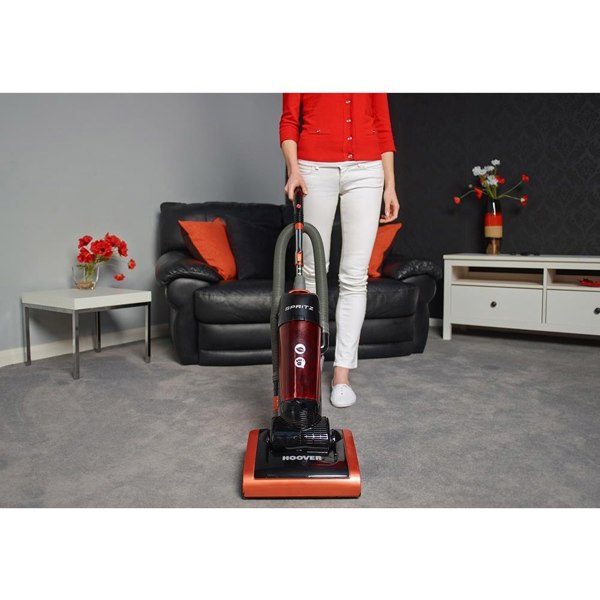 Hoover Spritz Bagless Pets Upright Vacuum