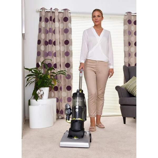 Hoover Hurricane Bagless Pets Upright Vacuum