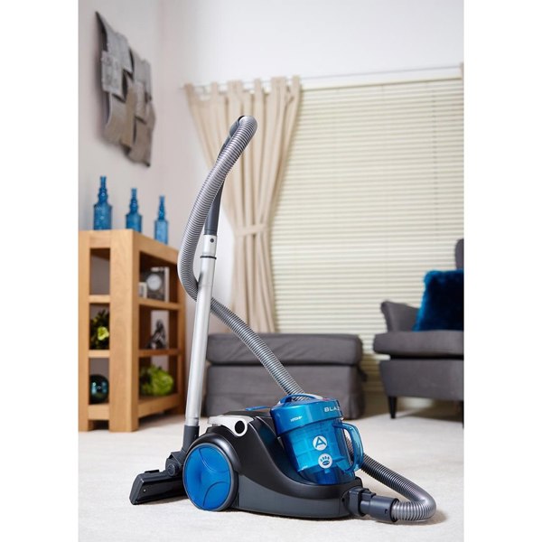 Hoover Blaze Bagless Pets Cylinder Vacuum