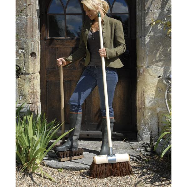 Hill Brush Finest Stiff Deluxe Boot Wiper with Handle