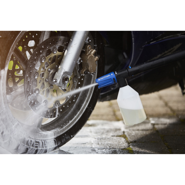 Nilfisk Wheel Cleaner