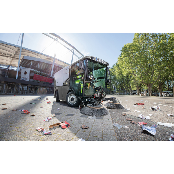 Karcher MC 250 City Sweeper 