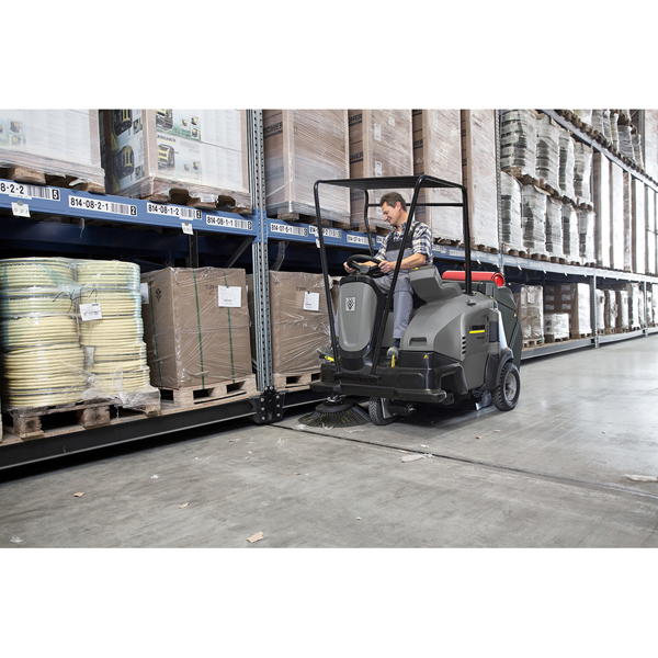 Karcher KM 105/100 R LPG + KSSB Vacuum Sweeper