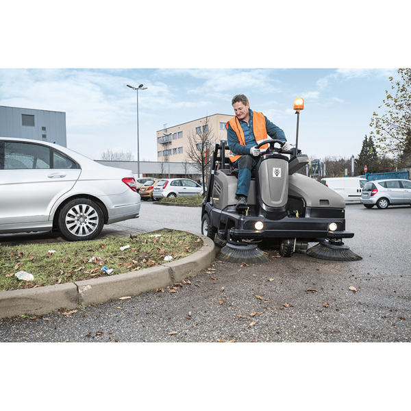 Karcher KM 125/130 R LPG + KSSB Vacuum Sweeper