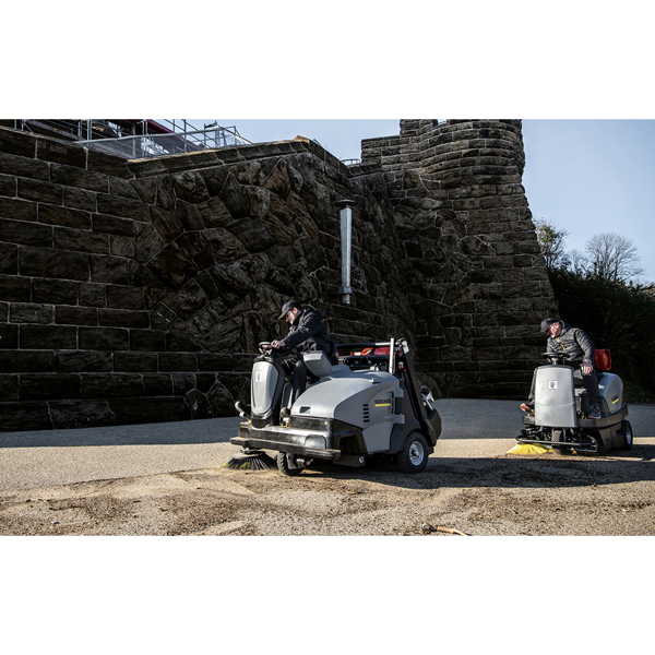 Karcher KM 100/100 R D Vacuum Sweeper