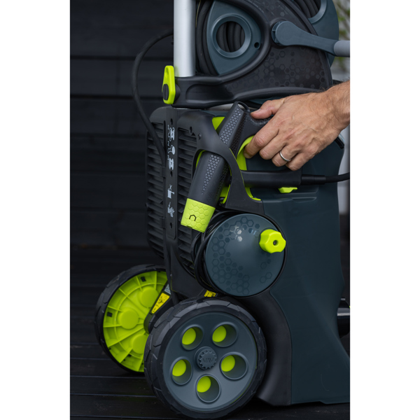 AVA Evolution P80 Large Pressure Washer Bundle