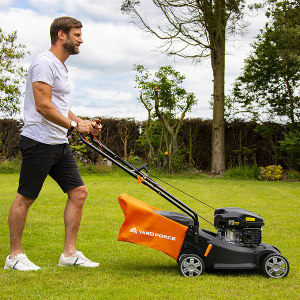 Yard Force GM B40 40cm B&S Petrol Lawn Mower (Hand Propelled)