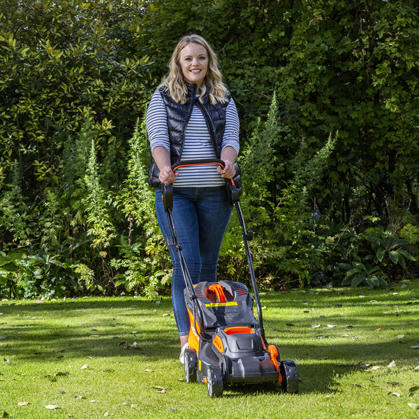 Yard Force LM C33 33cm 20V Cordless Lawn Mower with Battery & Charger (Hand Propelled)