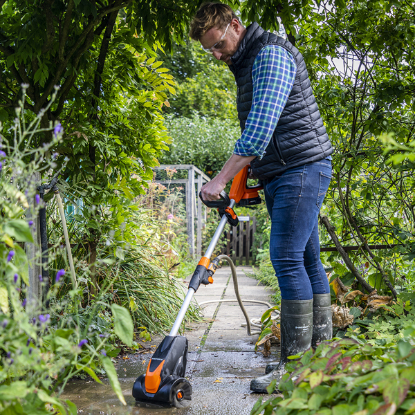 Yard Force LW CPC1 20v Cordless Patio Cleaner