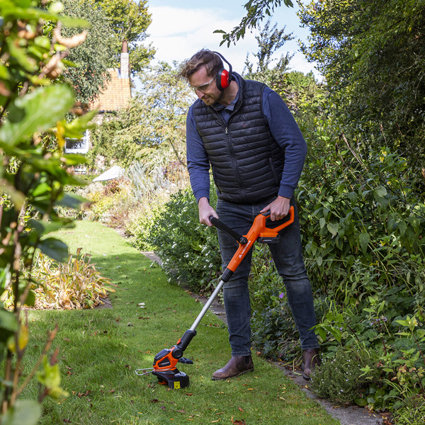 Yard Force LT C25 20V Cordless Grass Trimmer with Battery & Charger