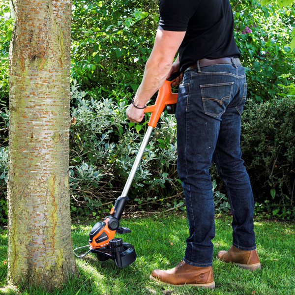 Yard Force LT G30 40V Cordless Grass Trimmer with Battery & Charger
