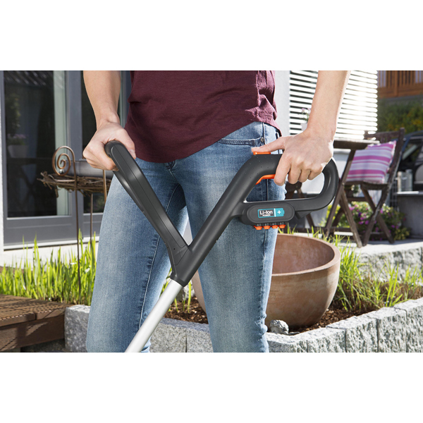 Gardena SmallCut Li-23R 23cm 14.4V Cordless Grass Trimmer with Integrated Battery & Charger