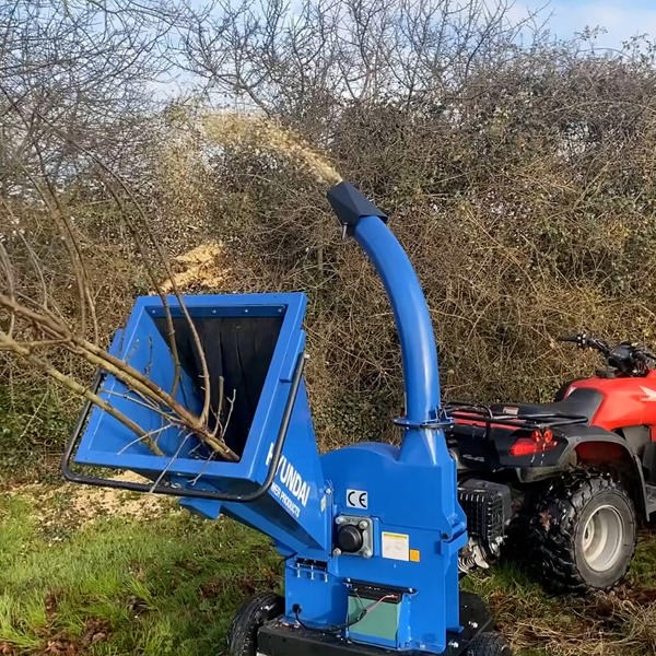 Hyundai HYCH15100TE 110mm Capacity Petrol 4-Stroke Wood Chipper (Electric Start)