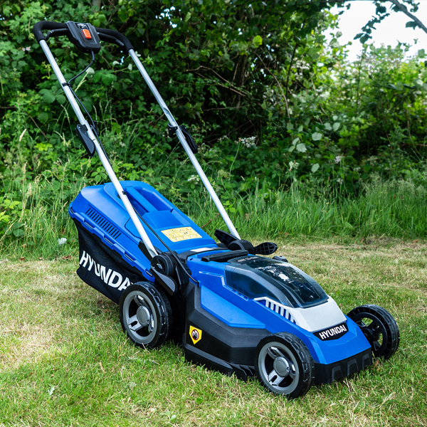 Hyundai HYM40Li380P 38cm 40V Cordless Rear Roller Lawn Mower with Battery & Charger (Hand Propelled)