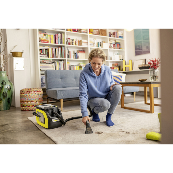Karcher SE 3-18 Compact Cordless Carpet Cleaner with Battery & Charger