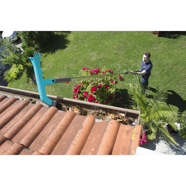 Gardena CombiSystem Gutter Cleaner with Telescopic Handle