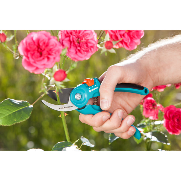 Gardena Garden Secateurs-Offer B/S-M 1