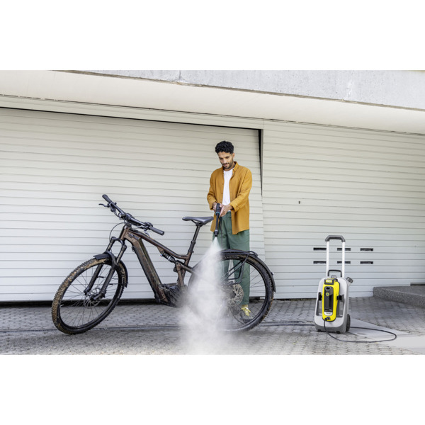 Karcher OC 6-18 Premium Cordless Pressure Washer with Battery & Charger