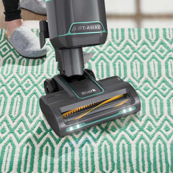 Shark Anti Hair Wrap Upright Vacuum with Lift-Away NZ690UK