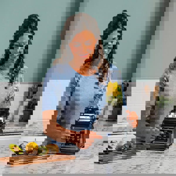 Ninja 3-in-1 Food Processor with Auto-iQ BN800UK