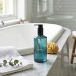 Scottish Fine Soaps Sea Kelp Bath & Shower Gel (6 x 300ml) thumbnail