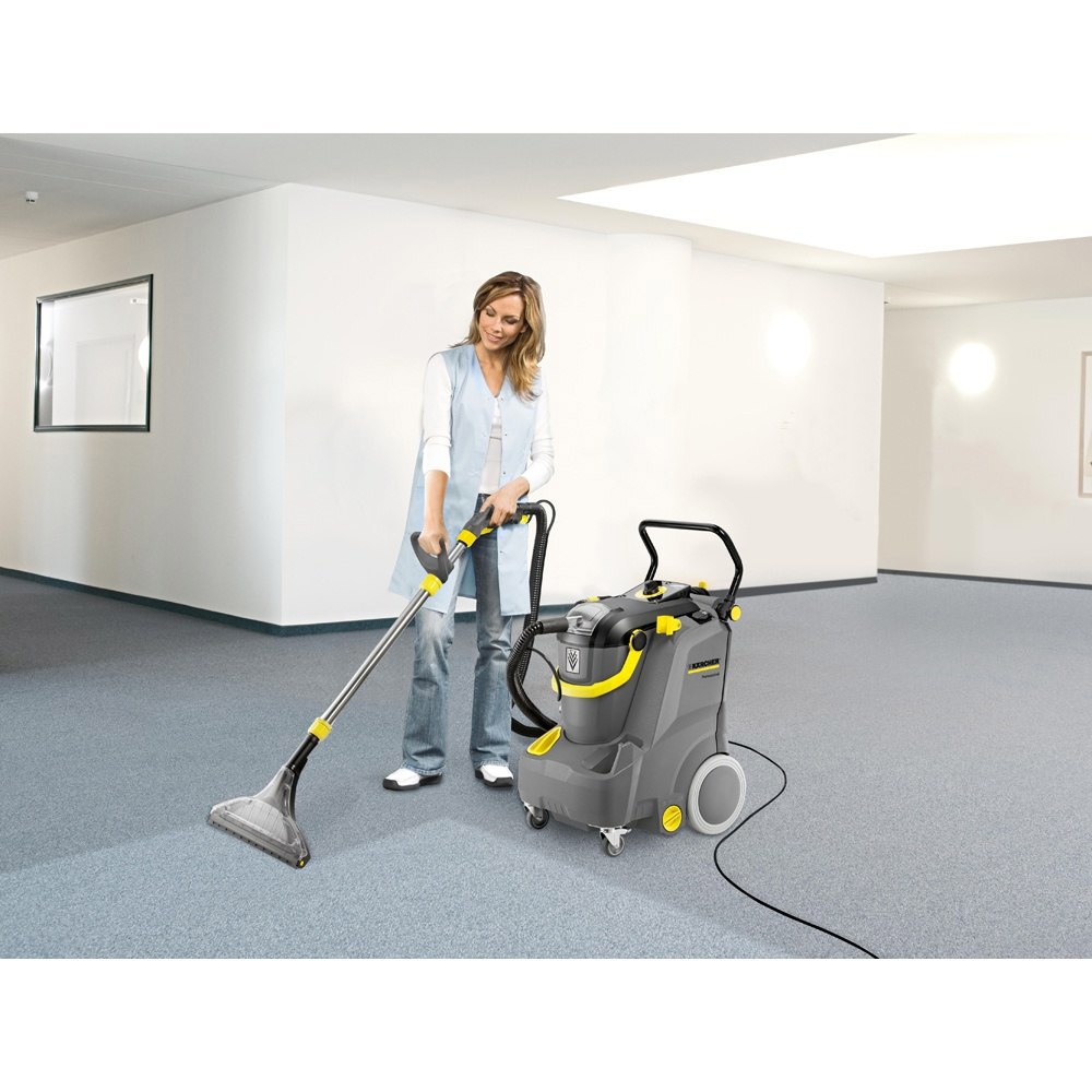 Karcher Puzzi 30/4 E Heated Extraction Cleaner Large Carpet